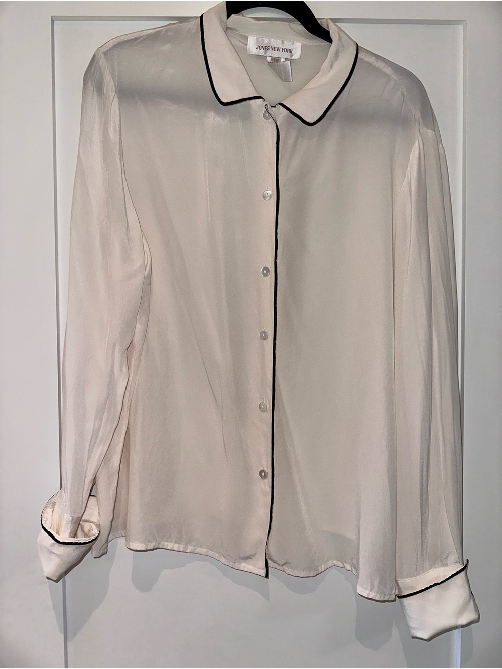 Jones New York Cream Piped 100% Silk Blouse